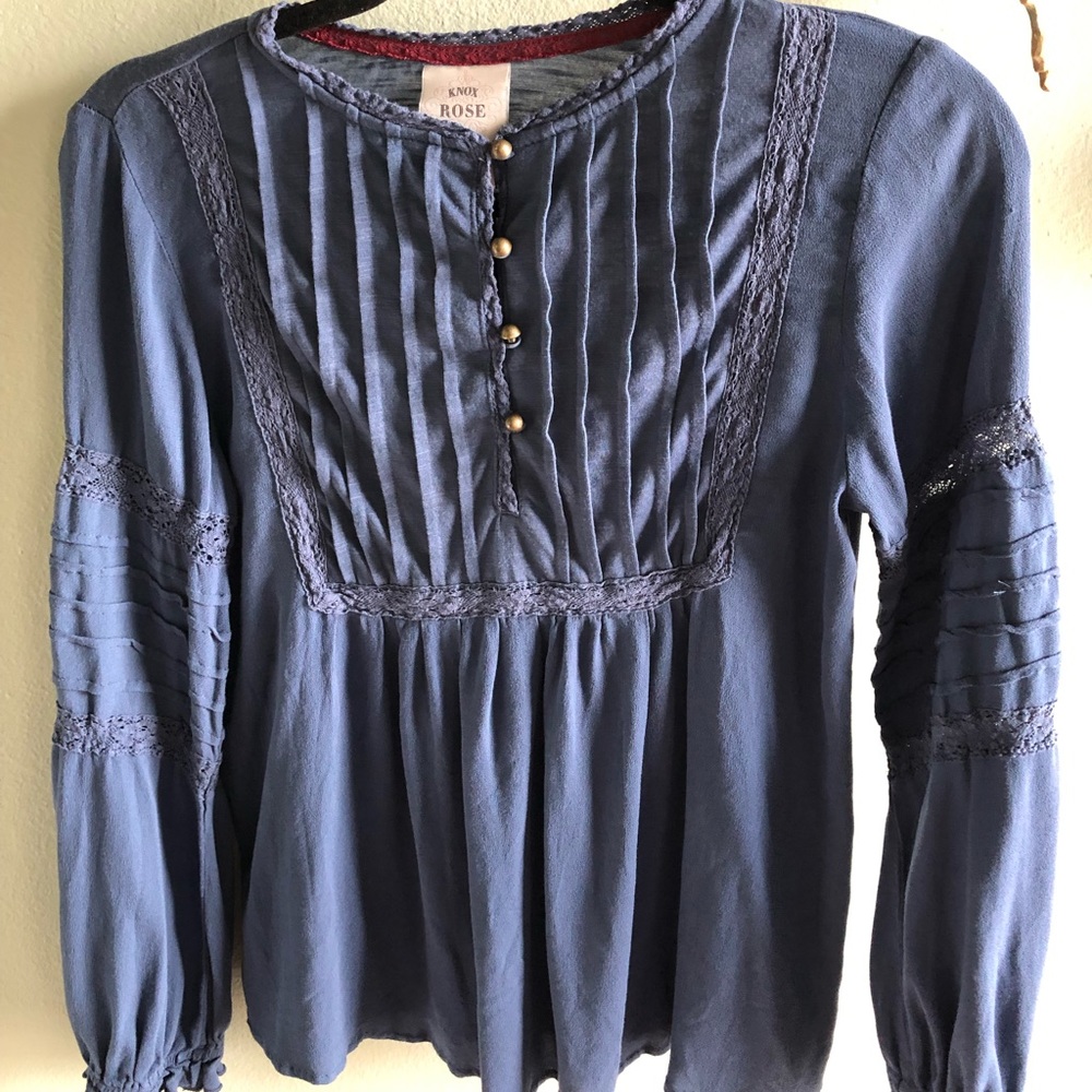 Blouse - Picture 2 of 4